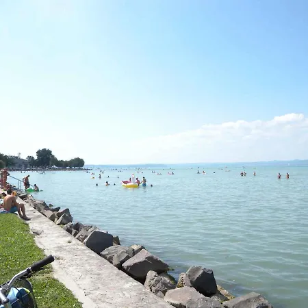 In - Balaton 44889 * Siófok